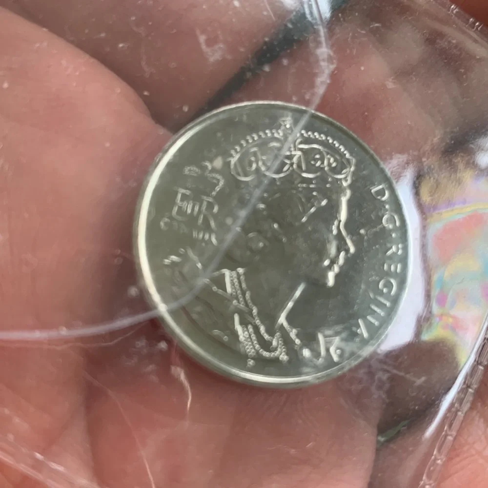 Canadian 2002 fifty cent uncirculated mint coin - Picture 4 of 8